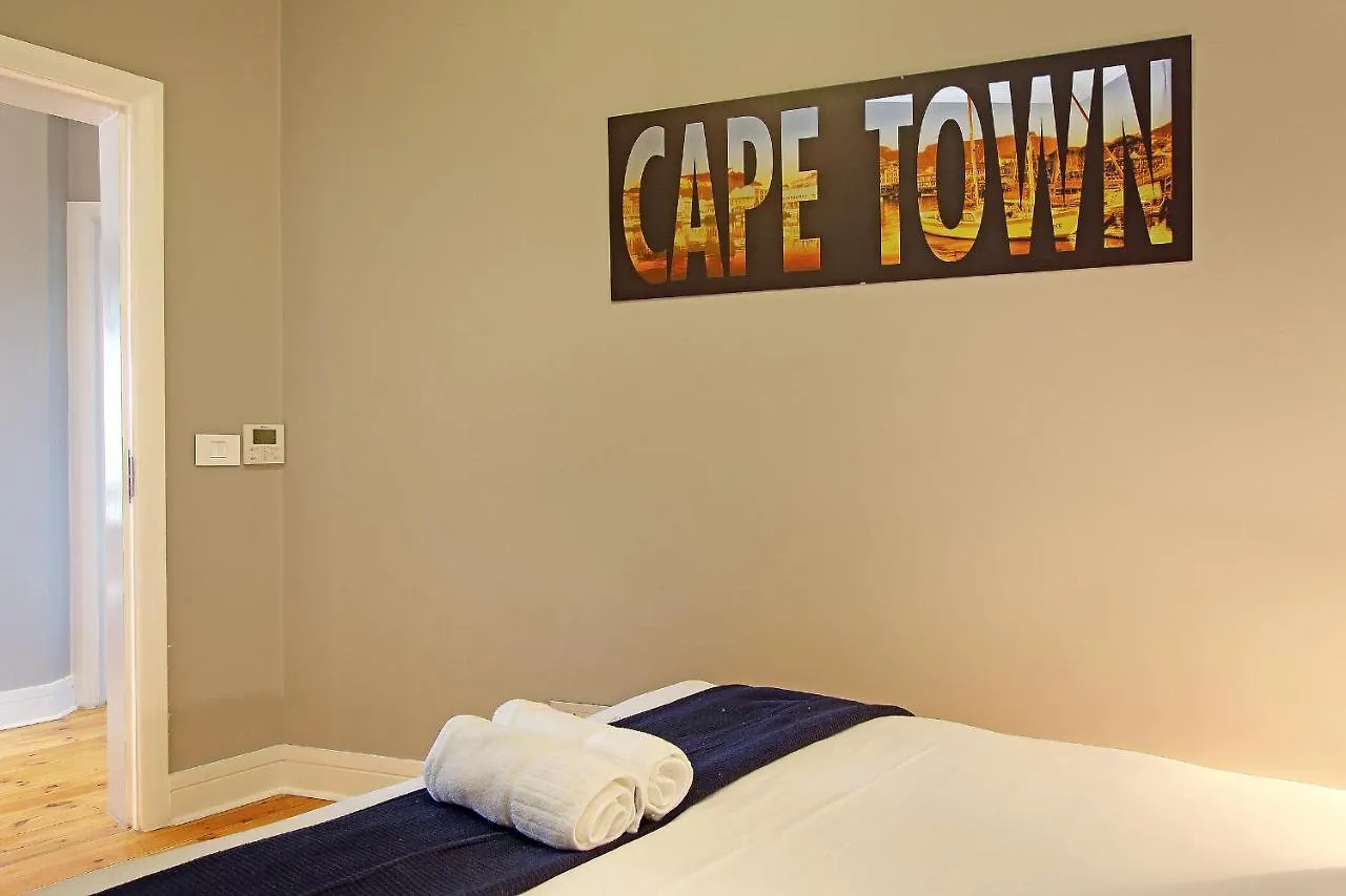 Warwick Mansions 11 Daire Cape Town